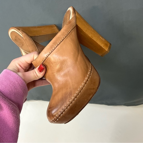 Frye Natasha Clog Leather Platform Mules Heels - Picture 4 of 7